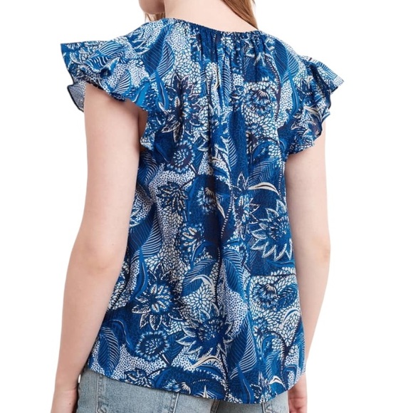 Velvet by Graham & Spencer Yuelle Blue Floral Flutter Sleeve Keyhole Top - M - Picture 2 of 13